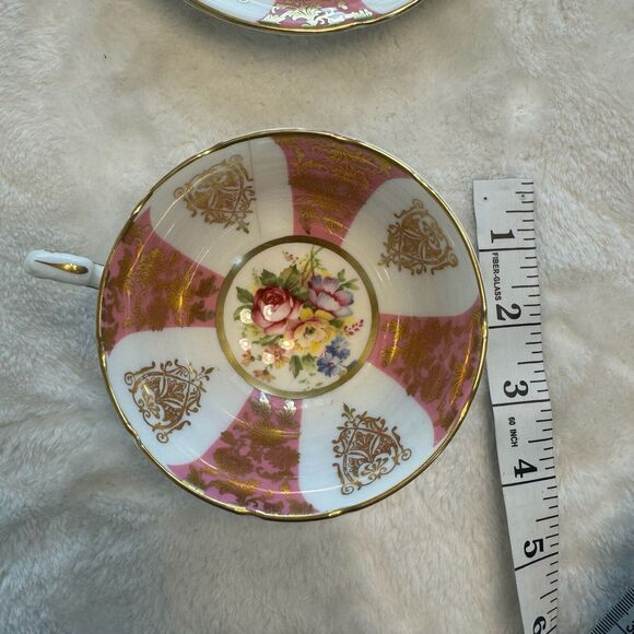 Paragon Fine Bone China Teacup & Saucer, Pink & White w Gilt Designs, Floral - Picture 6 of 12